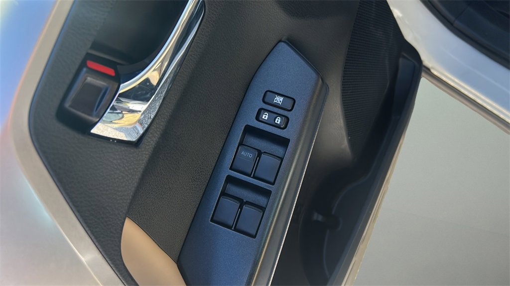 Used 2017 Toyota RAV4 XLE w/ Cargo Management Package image 18