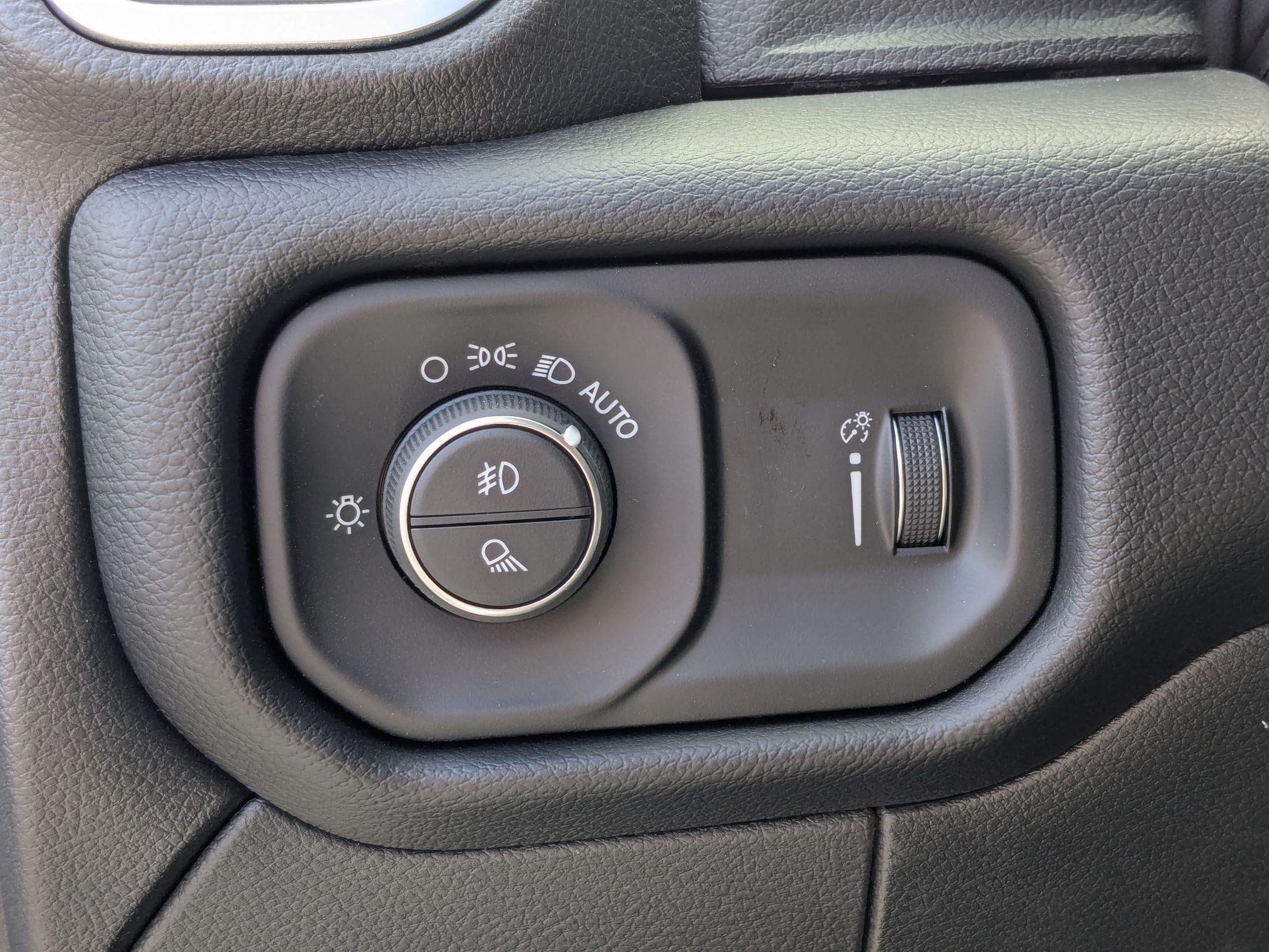 New 2026 RAM 2500 Big Horn AWD/4WD image 15