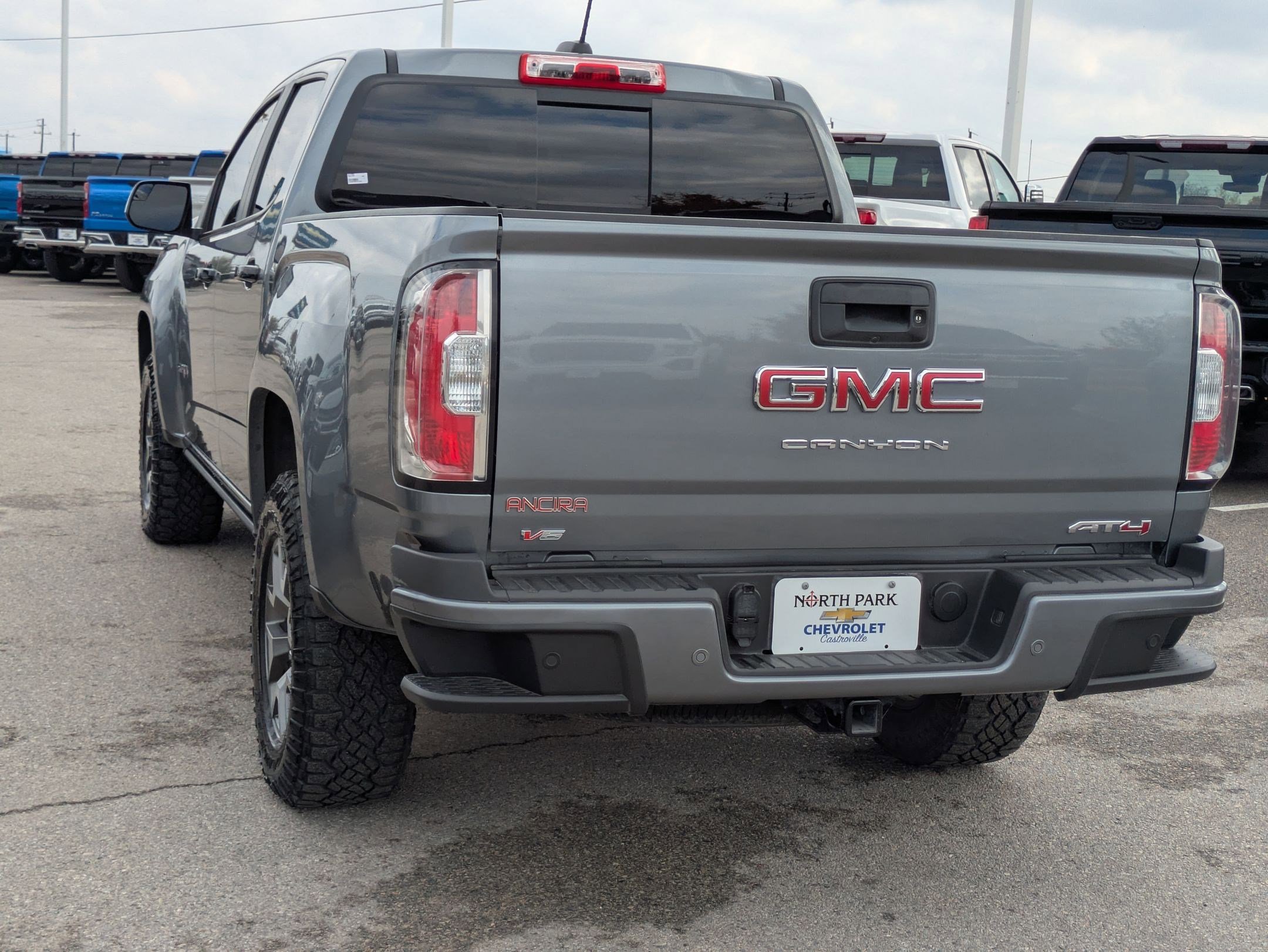 Certified 2022 GMC Canyon AT4 w/ Trailering Package image 5
