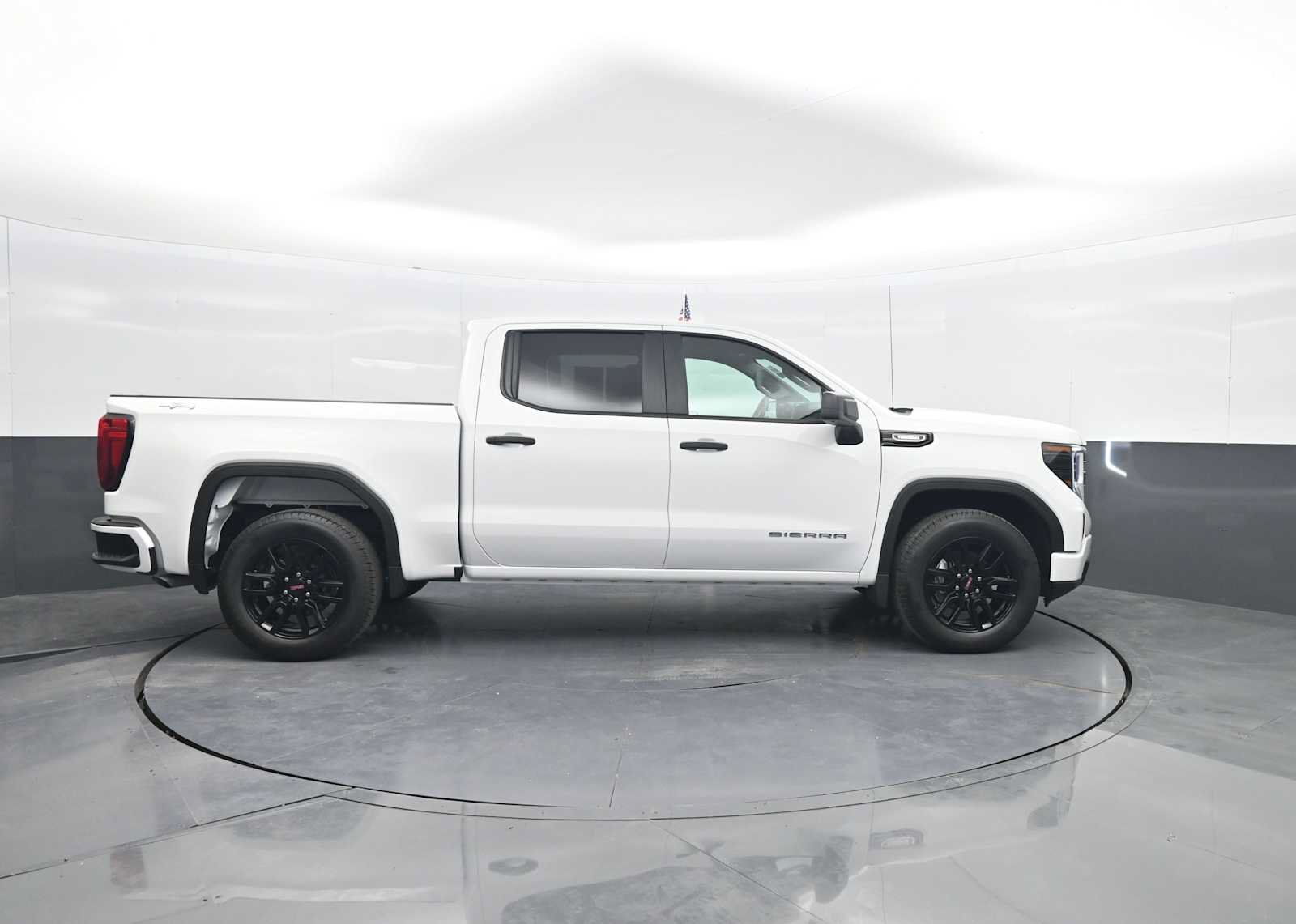 Used 2026 GMC Sierra 1500 Pro w/ Graphite Edition AWD/4WD image 9