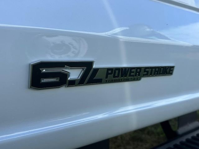 New 2026 Ford F550 4x4 Crew Cab image 6