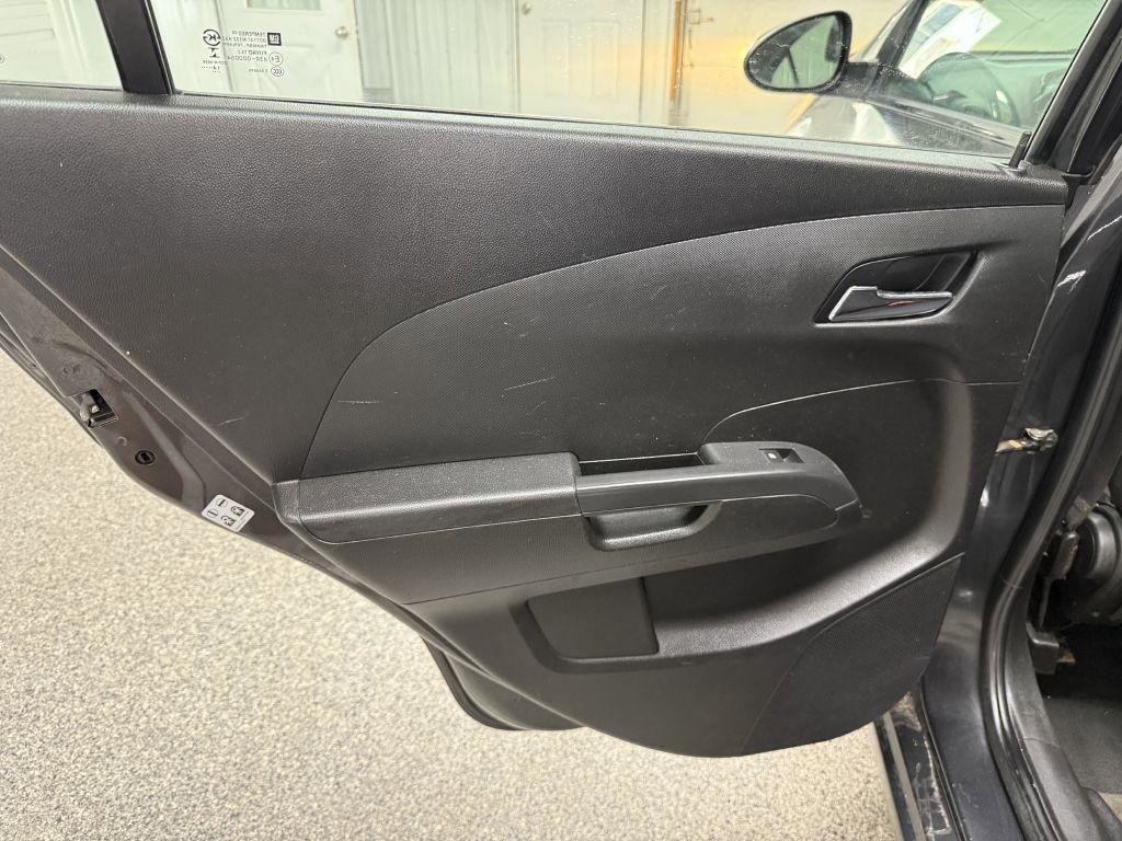 Used 2015 Chevrolet Sonic LT FWD image 20