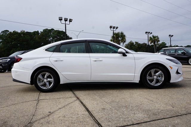 Used 2023 Hyundai Sonata SE image 3