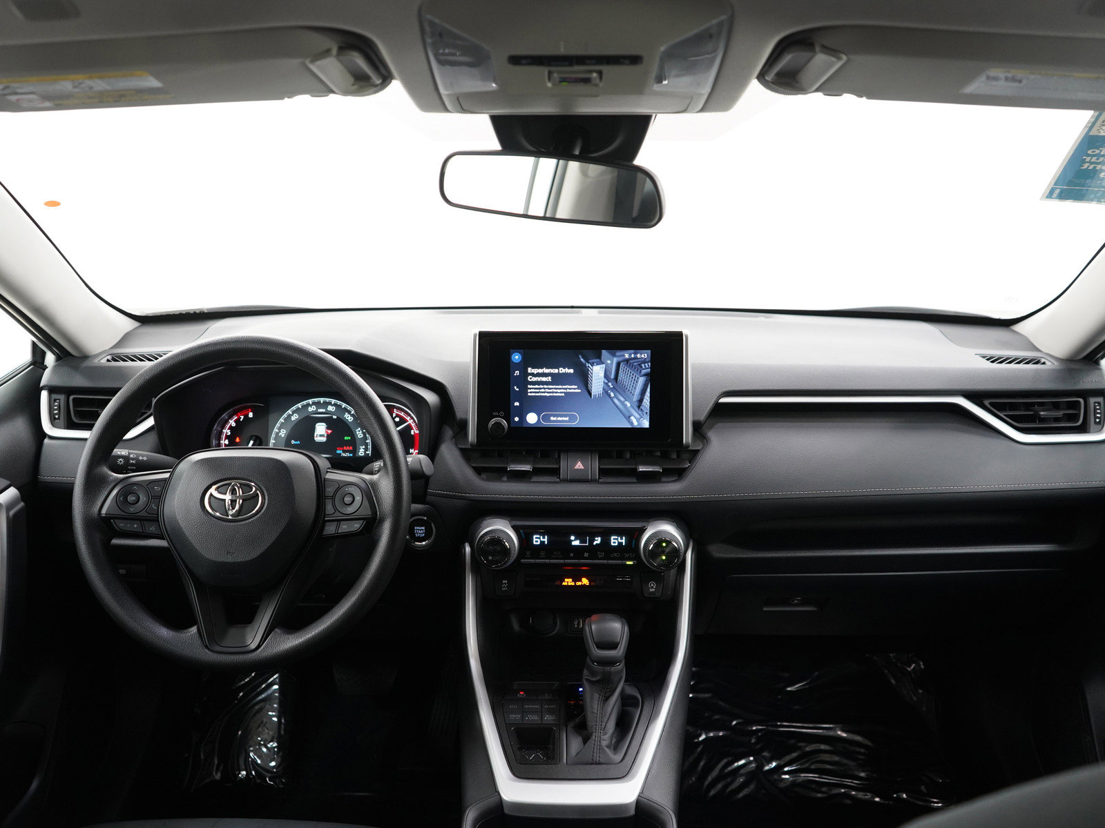 Used 2025 Toyota RAV4 XLE AWD/4WD image 13