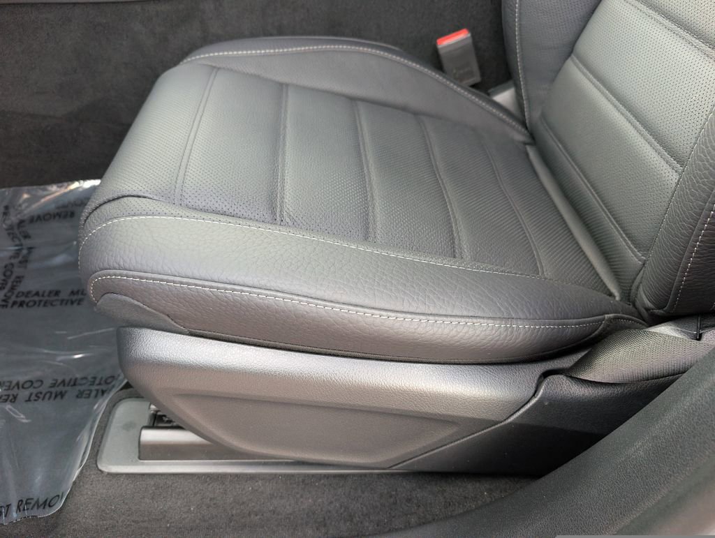 New 2026 Mercedes-Benz GLS 450 4MATIC image 24