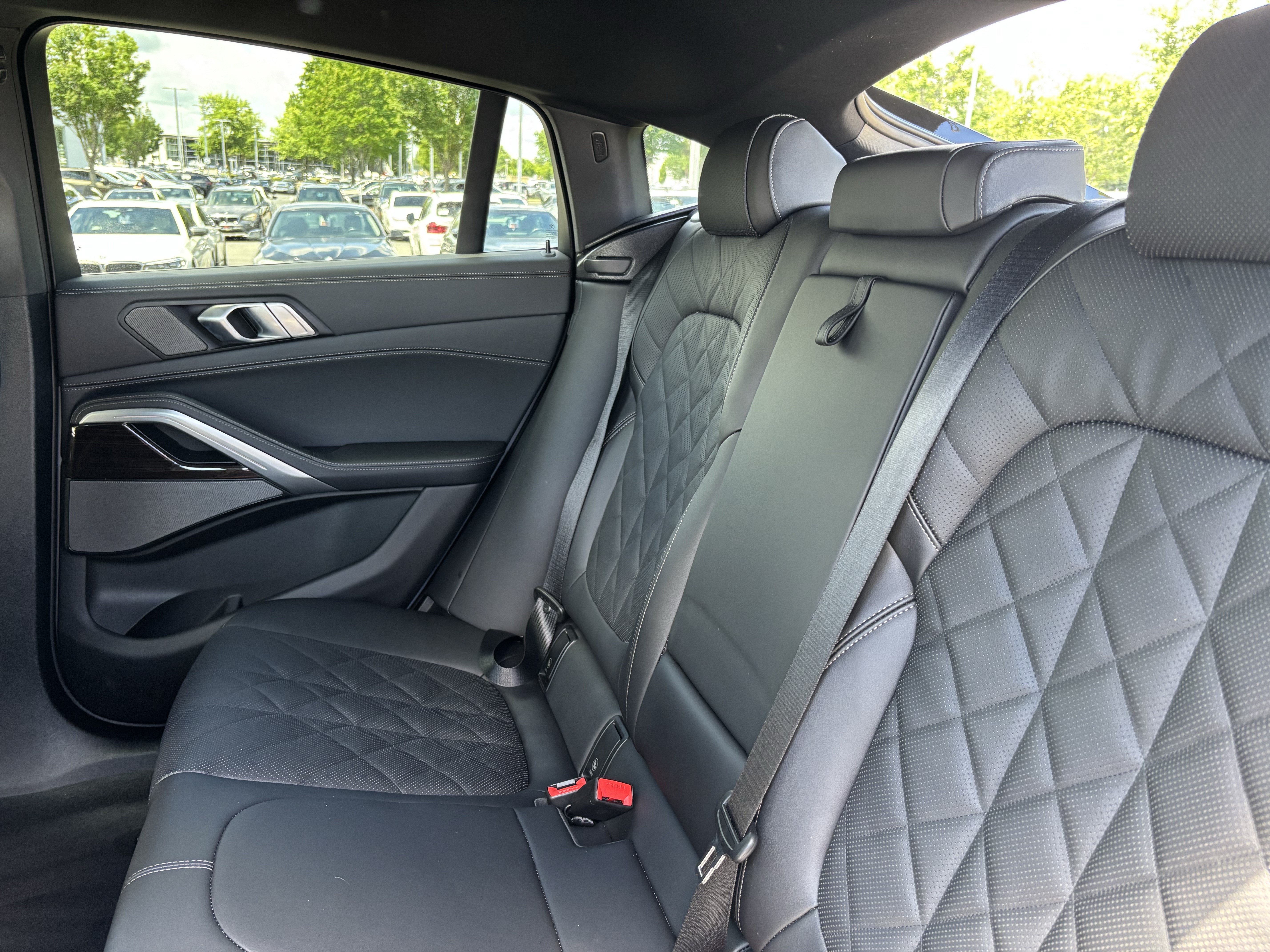 Certified 2026 BMW X6 xDrive40i AWD/4WD image 32