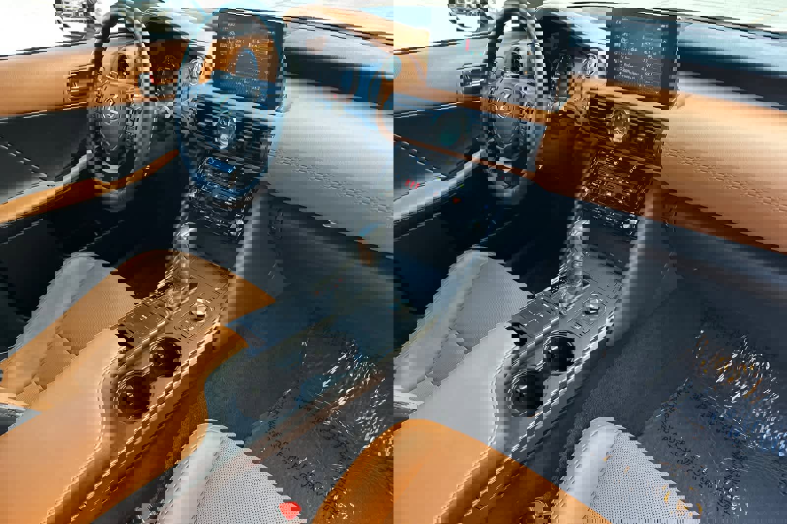 Used 2024 Lexus IS 300 F Sport image 14