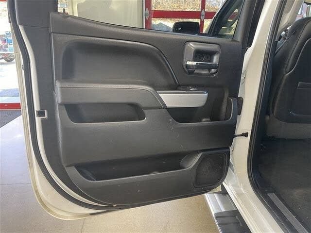Used 2015 Chevrolet Silverado 2500 LTZ AWD/4WD image 17