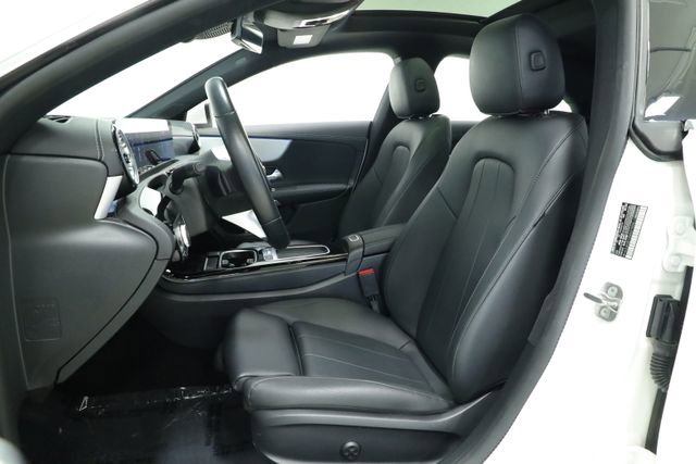 Used 2025 Mercedes-Benz CLA 250 image 30