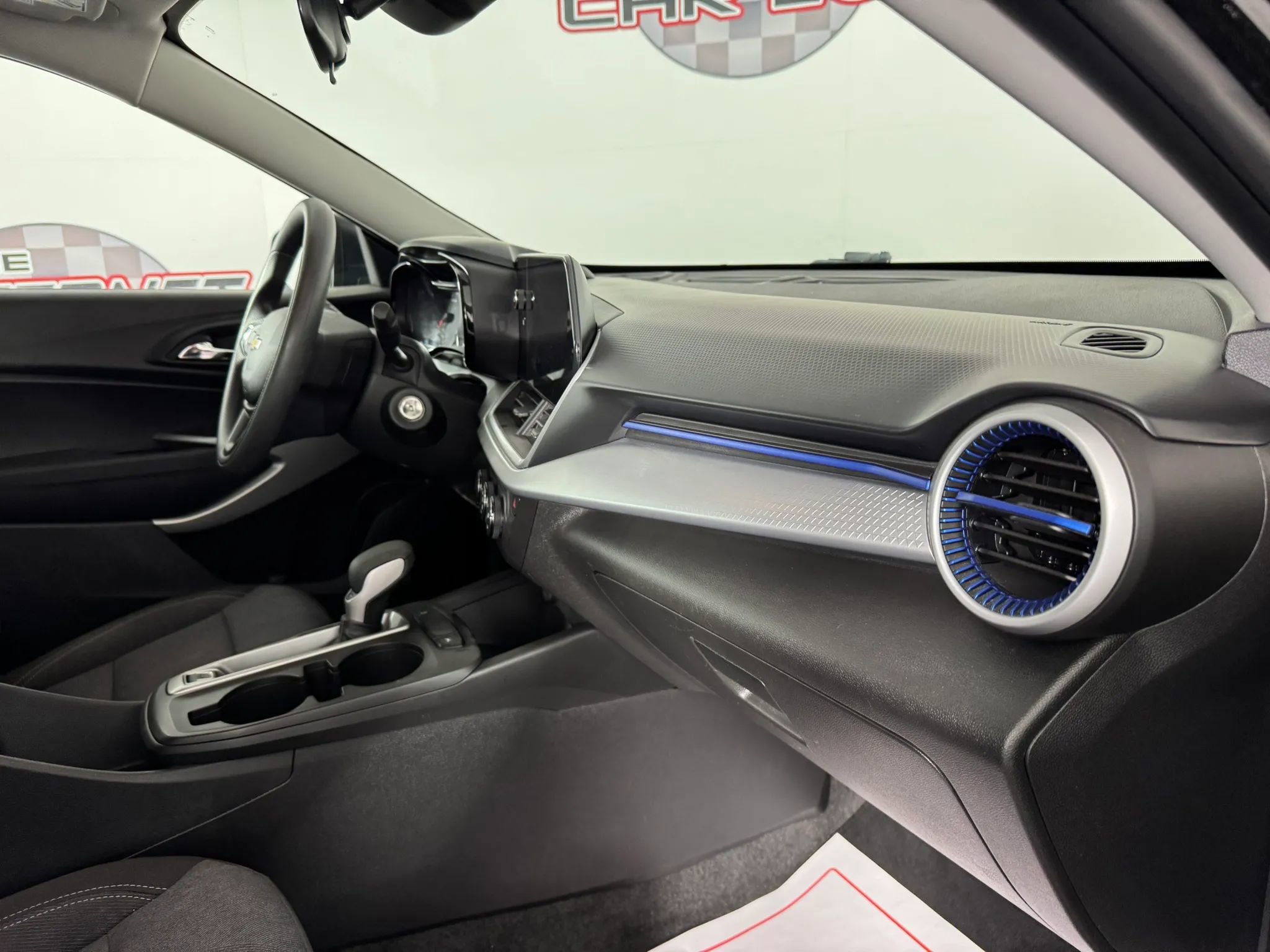 Used 2024 Chevrolet Trax LS w/ Driver Confidence Package image 12