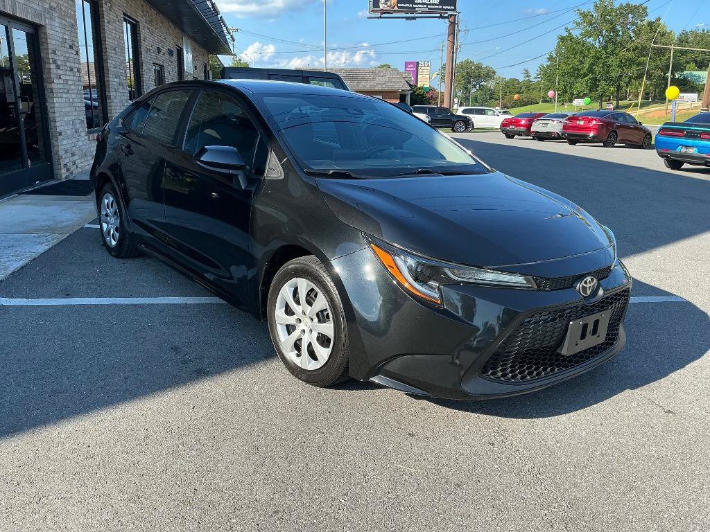 Used 2022 Toyota Corolla LE FWD image 8