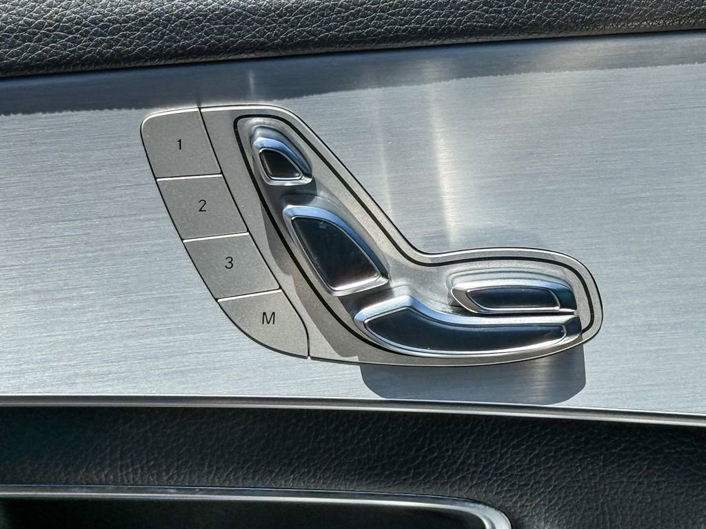 Used 2018 Mercedes-Benz C 300 Sedan image 21