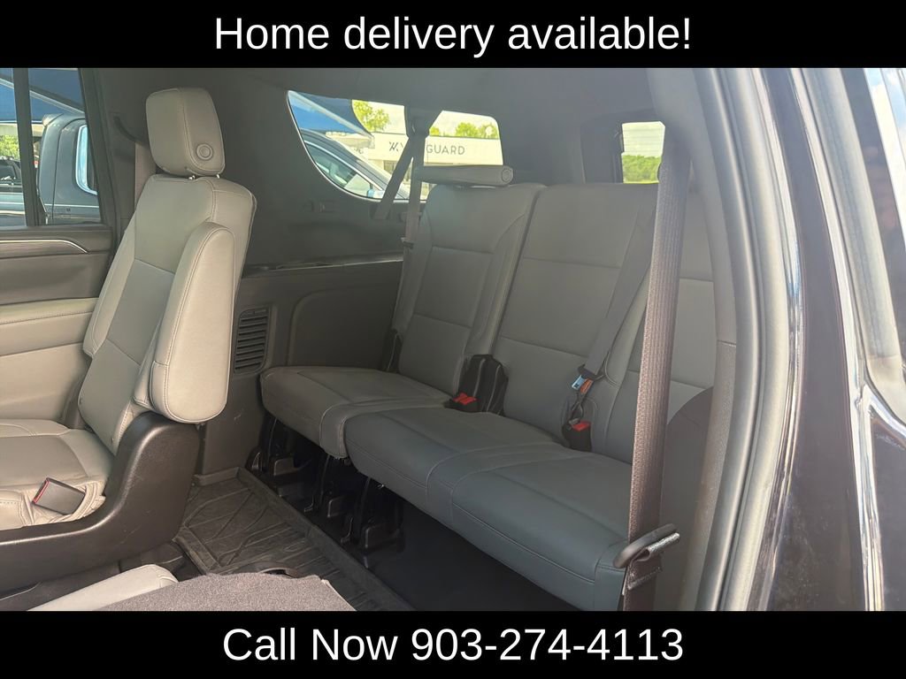 Used 2023 Chevrolet Suburban Z71 w/ Luxury Package AWD/4WD image 13