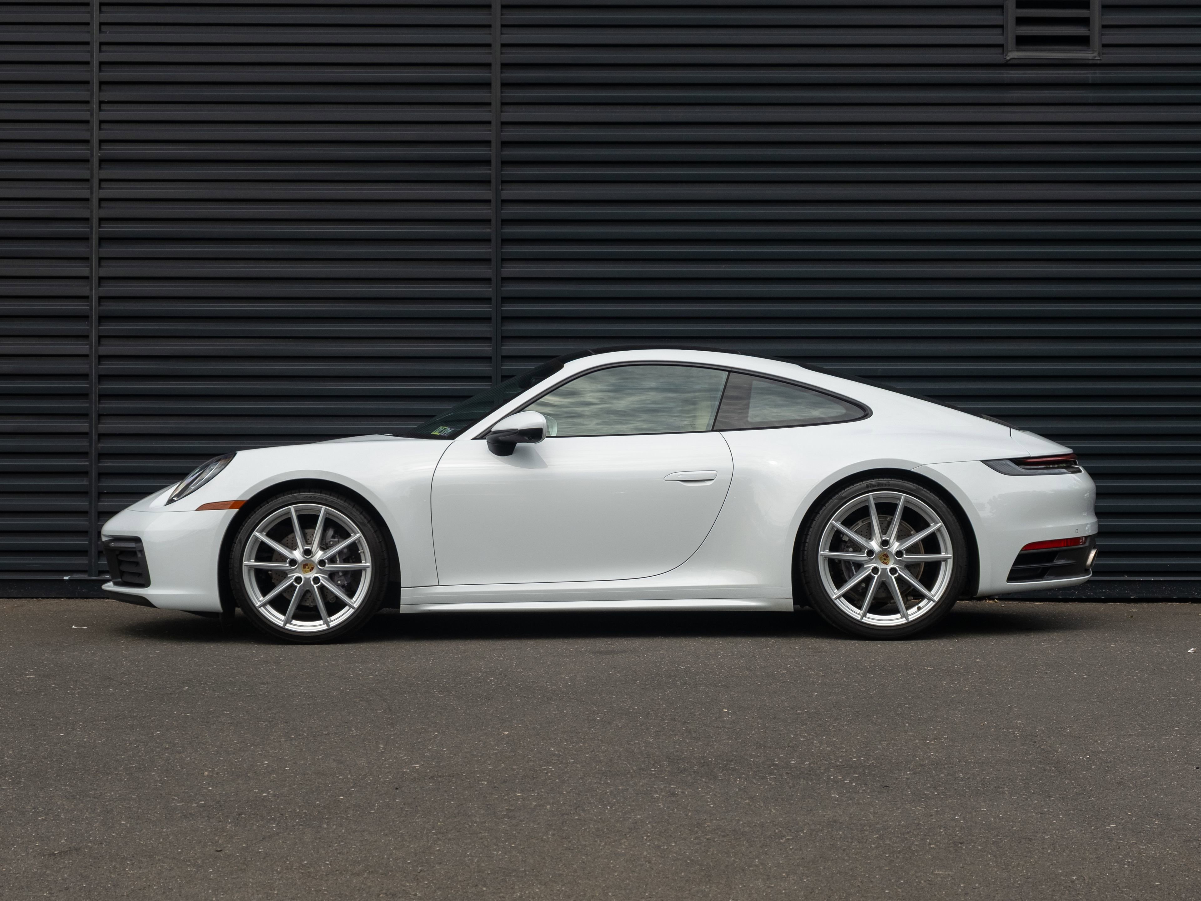 Certified 2022 Porsche 911 Carrera RWD image 2