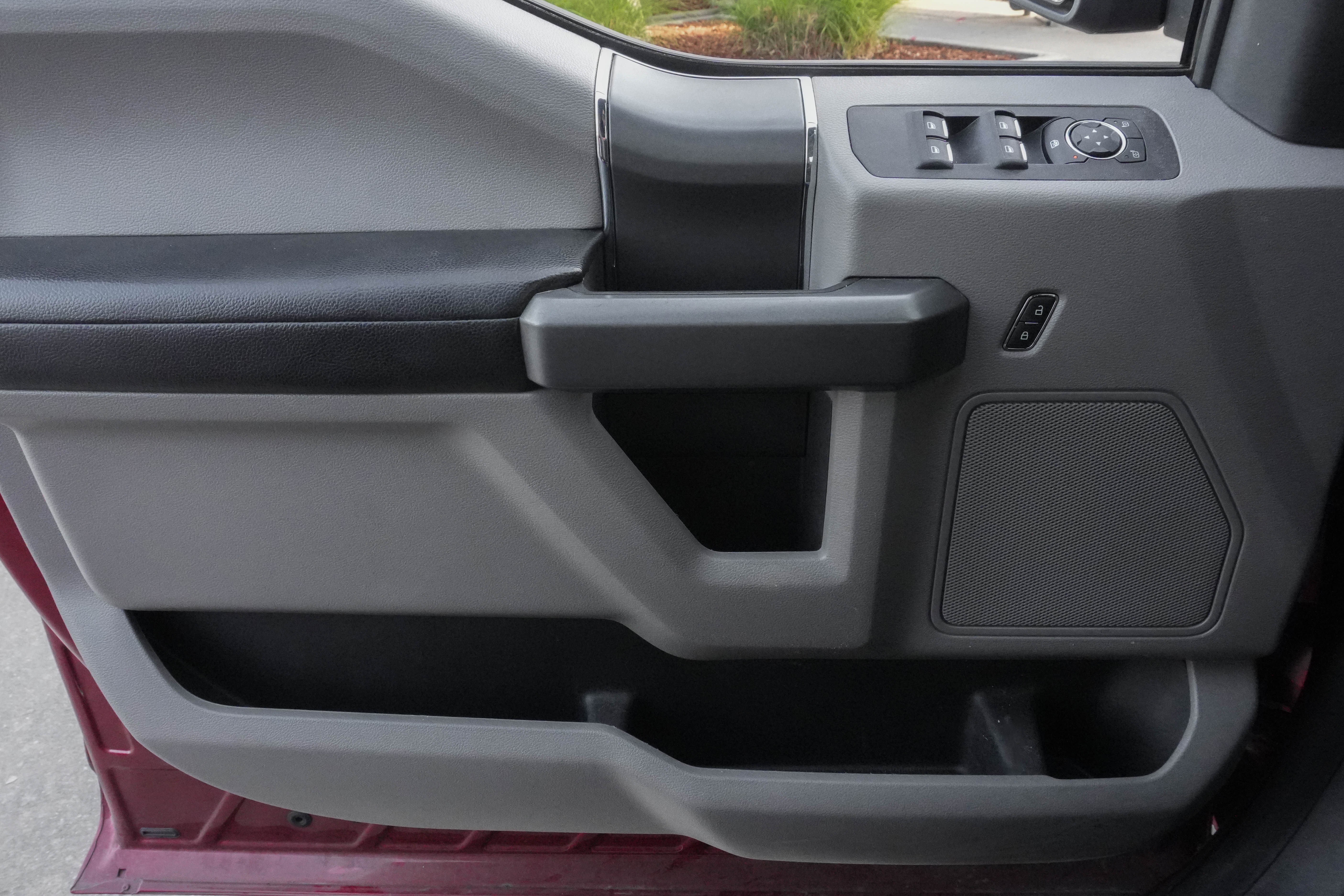 Used 2018 Ford F150 XLT w/ Equipment Group 302A Luxury image 31