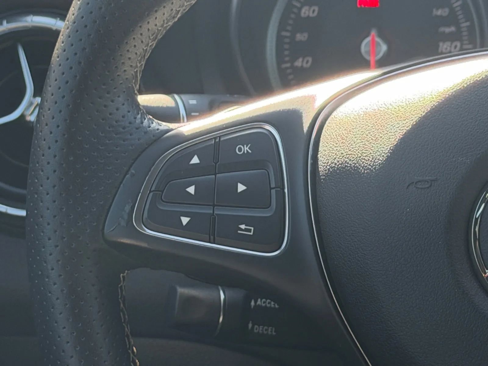 Used 2018 Mercedes-Benz CLA 250 image 24