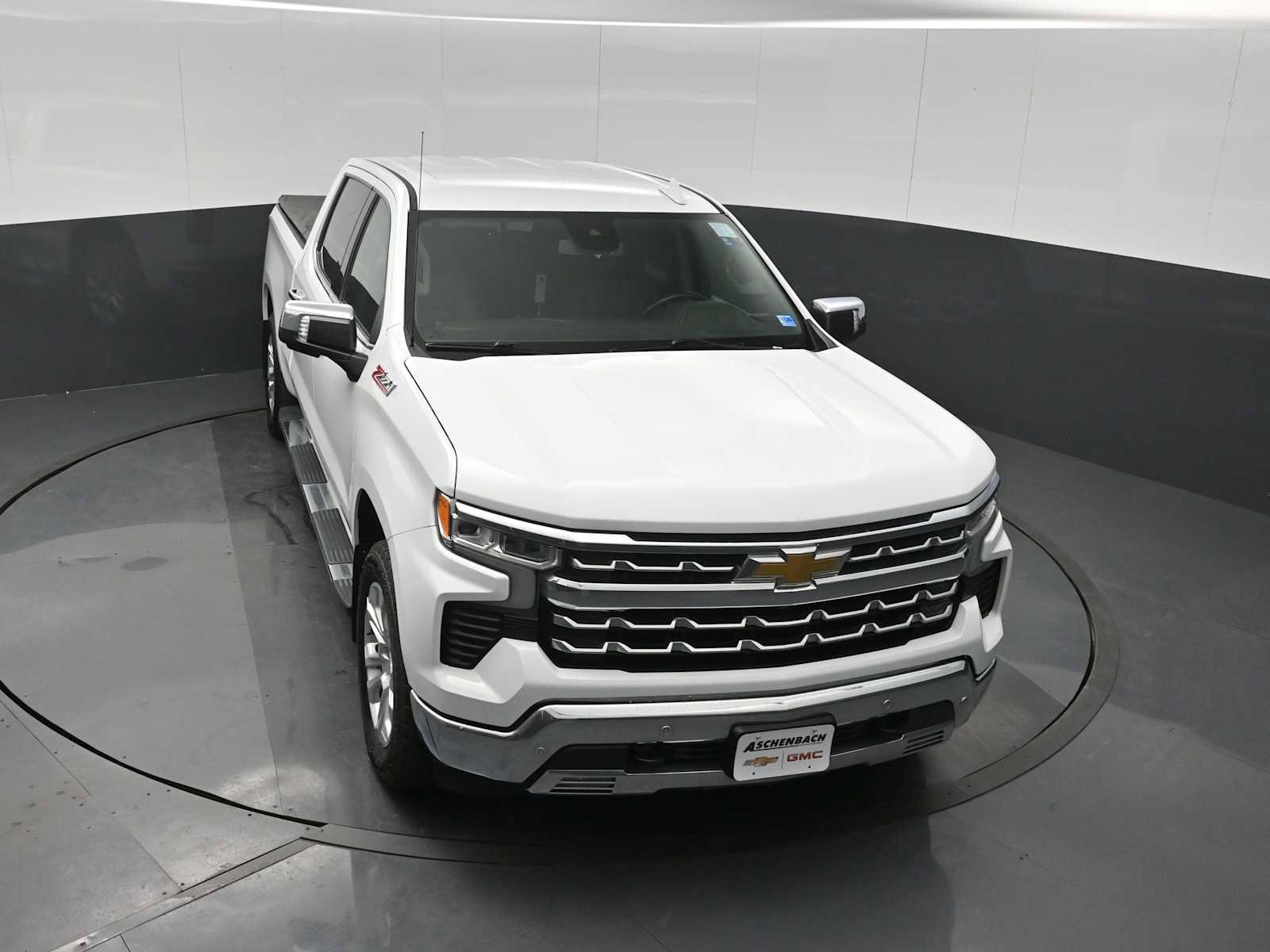 Used 2023 Chevrolet Silverado 1500 LTZ w/ LTZ Convenience Package II image 11
