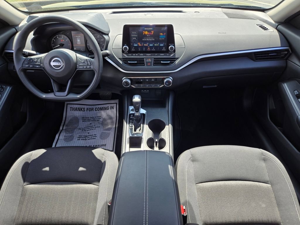 Certified 2025 Nissan Altima 2.5 S FWD image 10