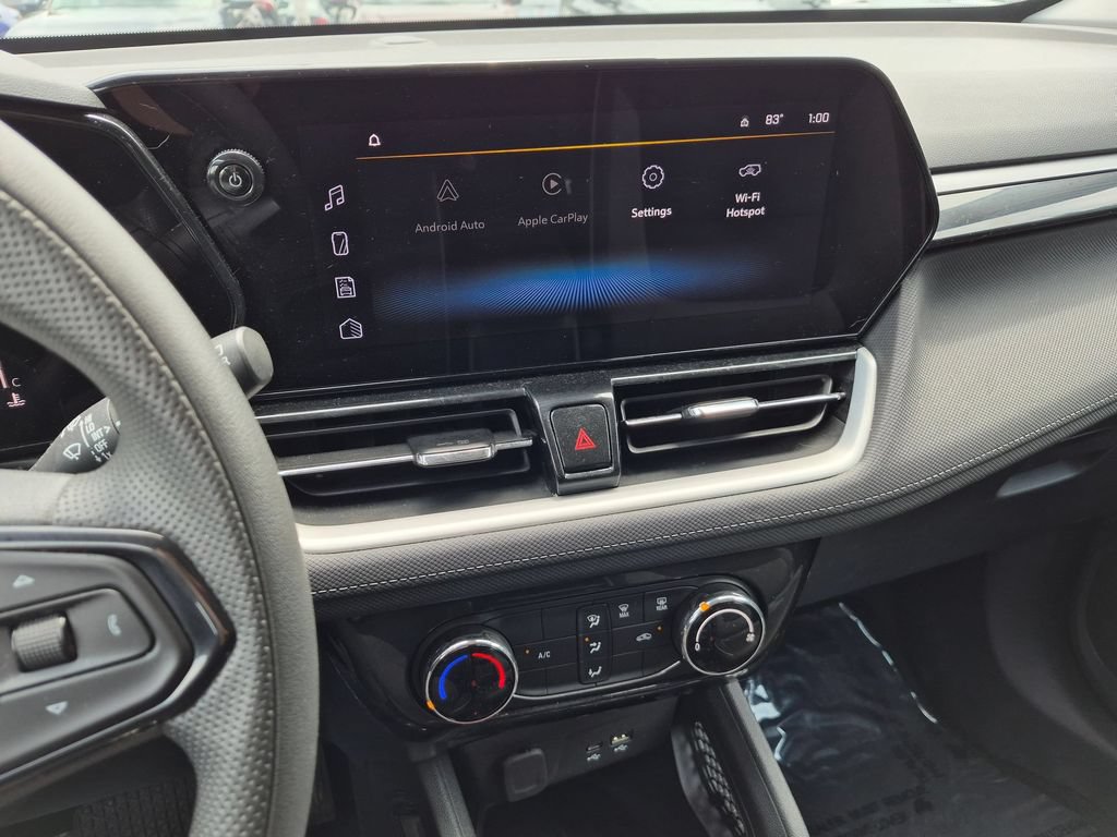 Used 2025 Chevrolet TrailBlazer LT AWD/4WD image 16