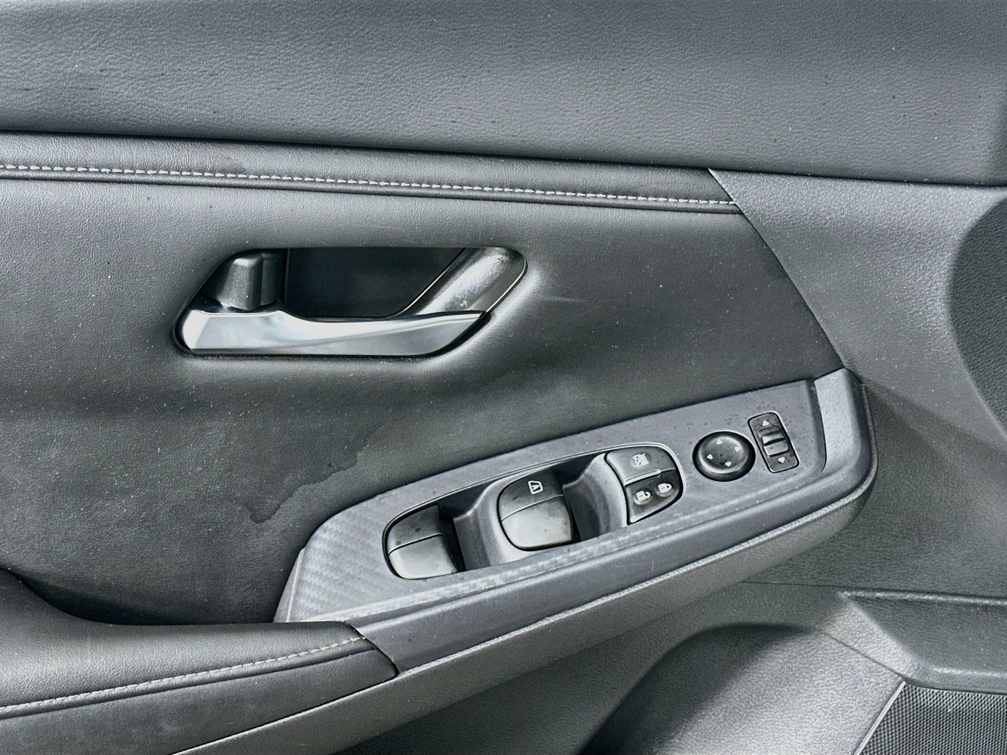 Used 2023 Nissan Sentra SV w/ All-Weather Package FWD image 15