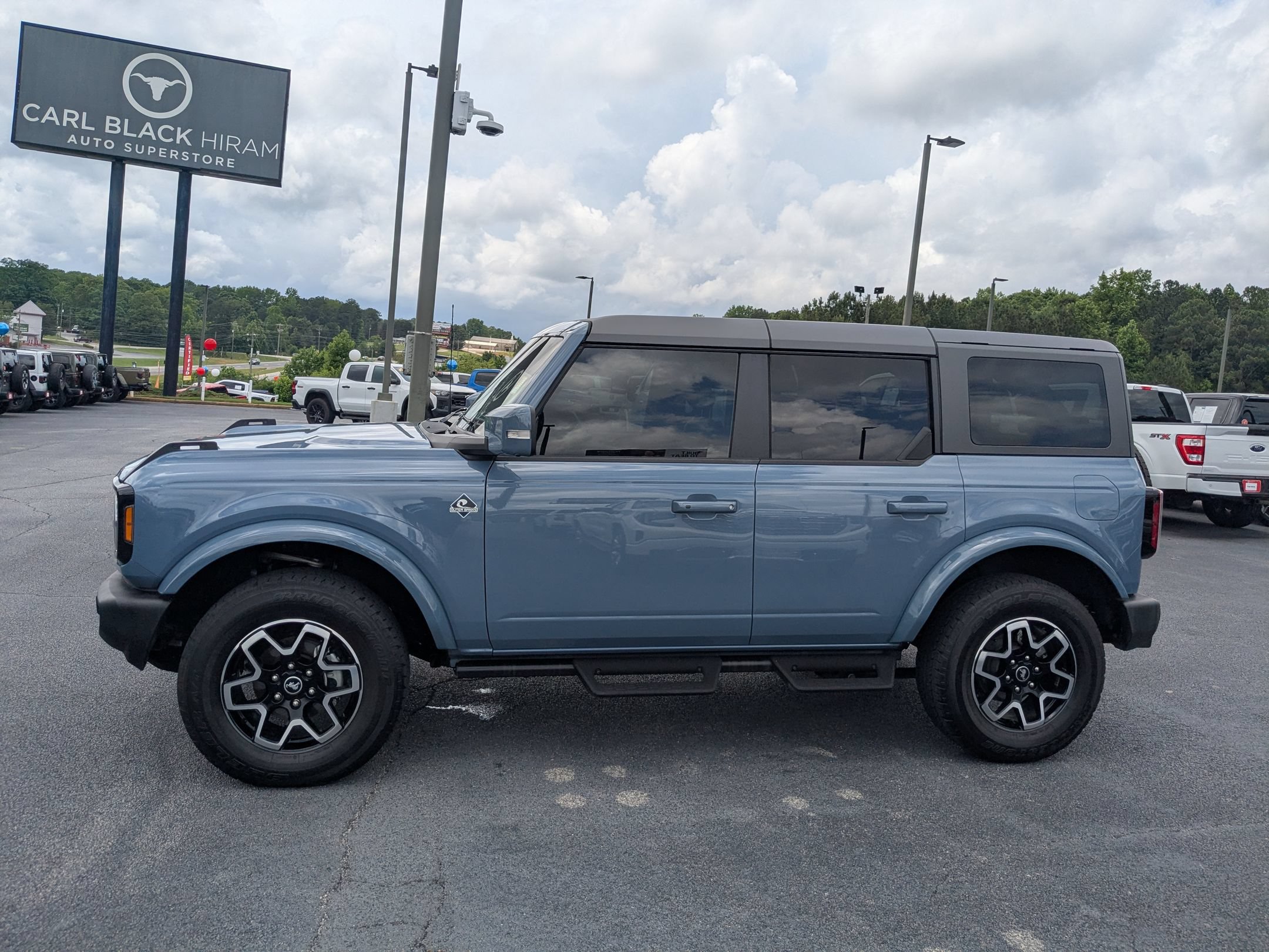 Used 2024 Ford Bronco Outer Banks AWD/4WD image 8