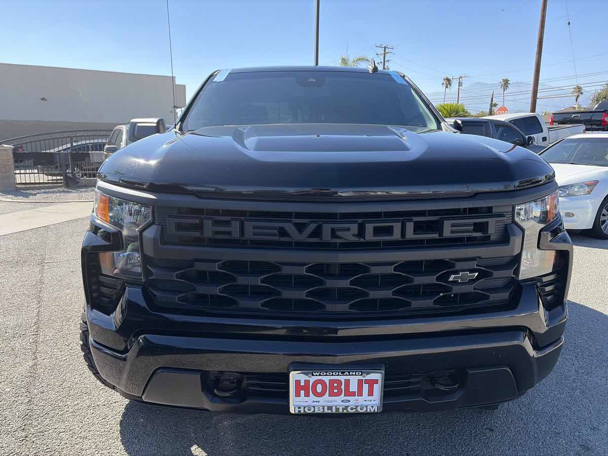 Used 2022 Chevrolet Silverado 1500 Custom w/ LPO, Dark Essentials Package RWD image 5