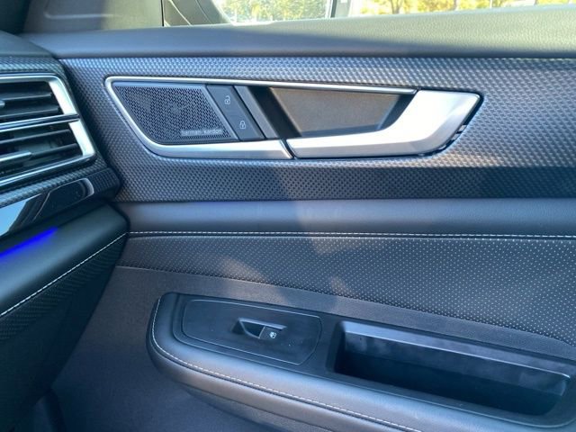 Used 2024 Volkswagen Atlas Cross Sport SEL Premium R-Line image 24