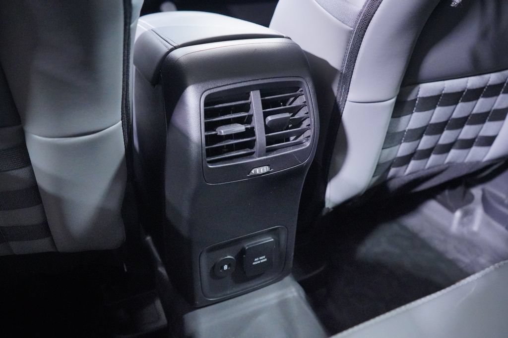 Used 2025 Ford Bronco Sport Badlands AWD/4WD image 17