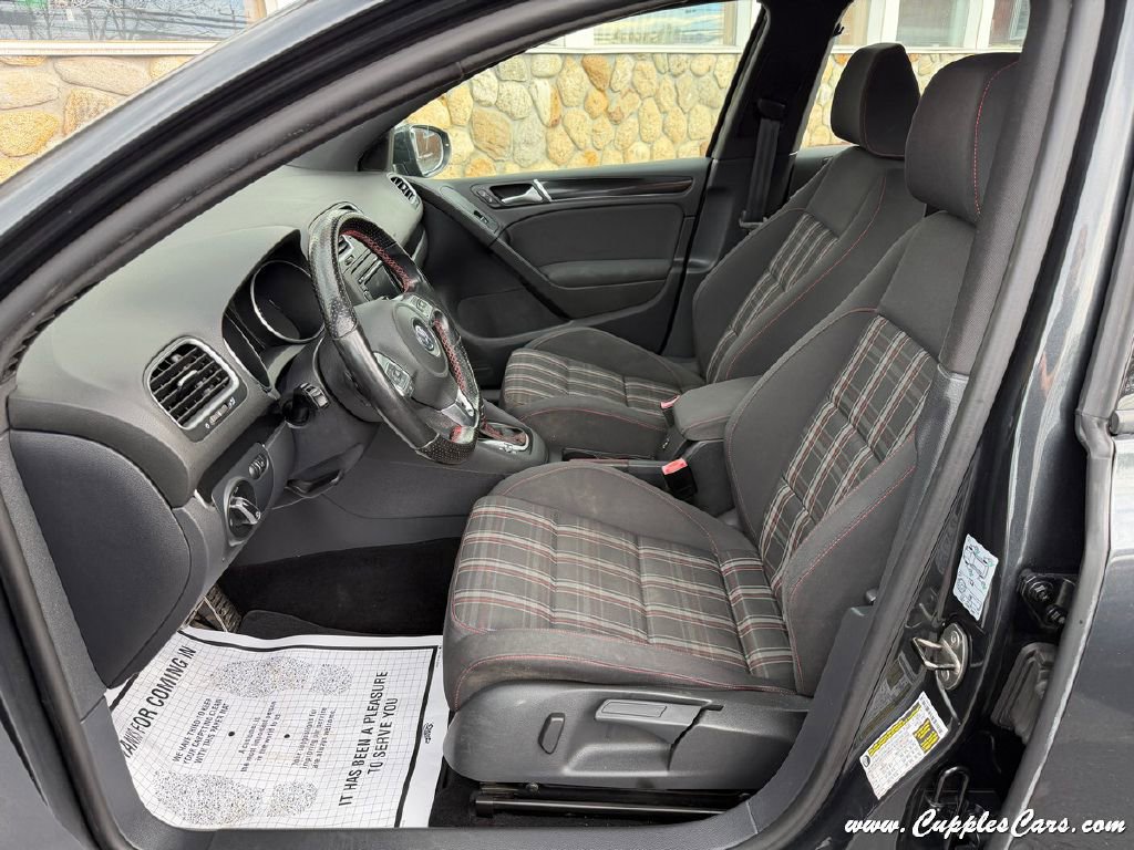 Used 2012 Volkswagen Golf 4-Door image 4