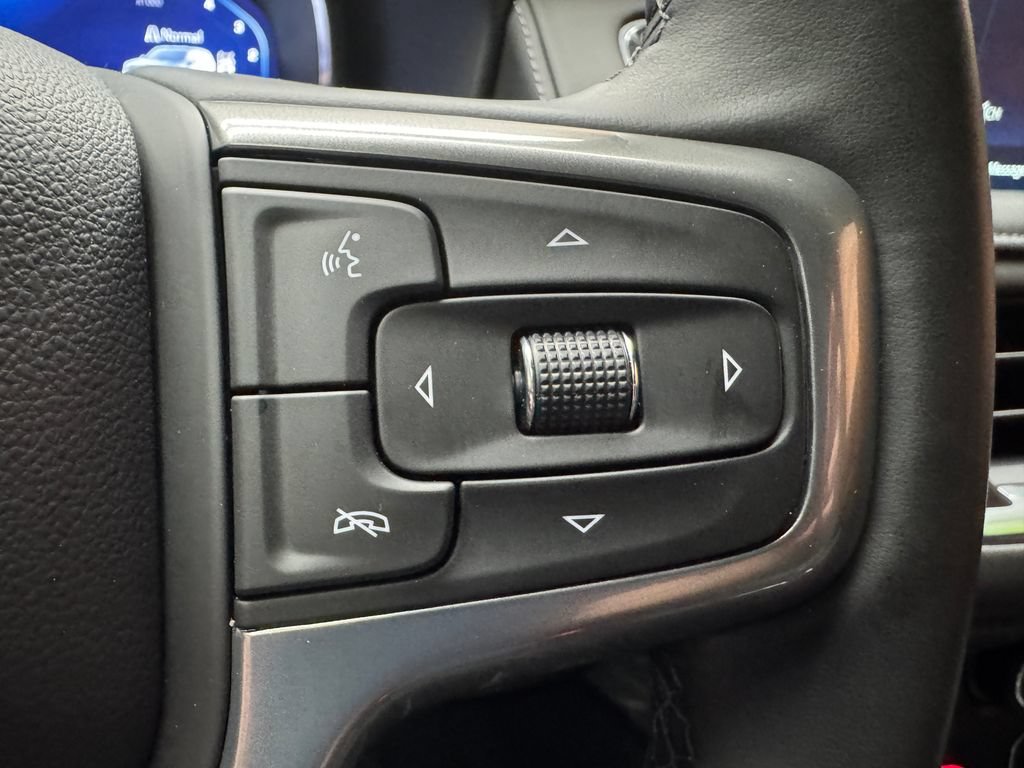 Used 2024 Chevrolet Tahoe Z71 AWD/4WD image 16