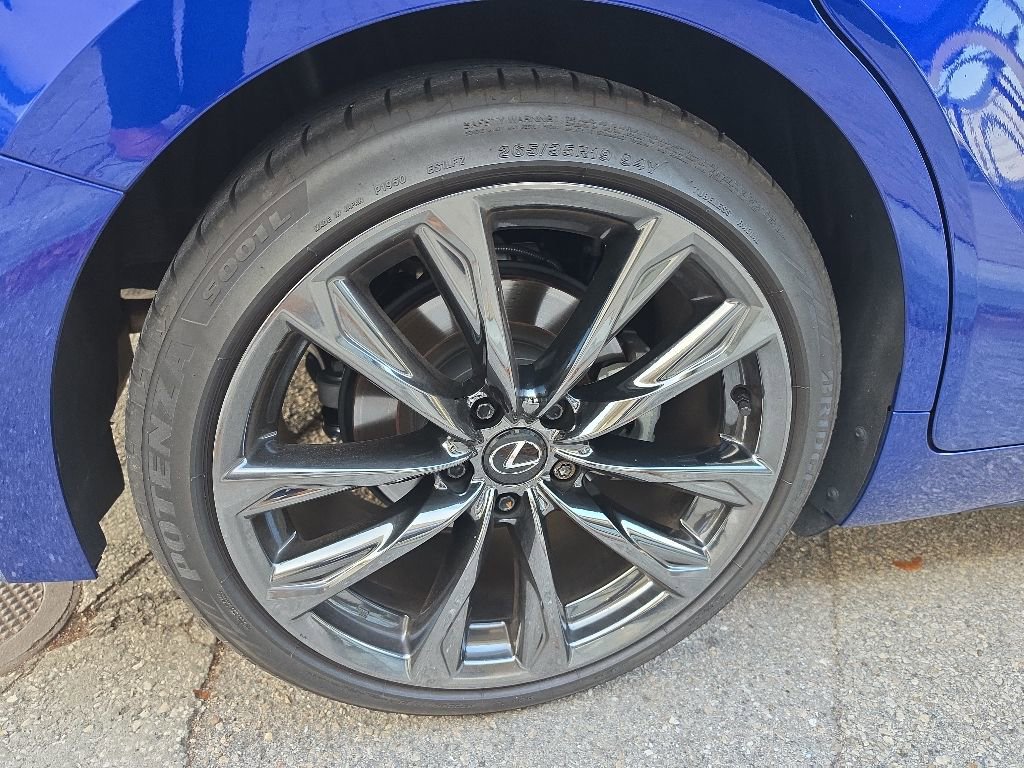 Used 2025 Lexus IS 350 F Sport w/ Accessory Package RWD image 10