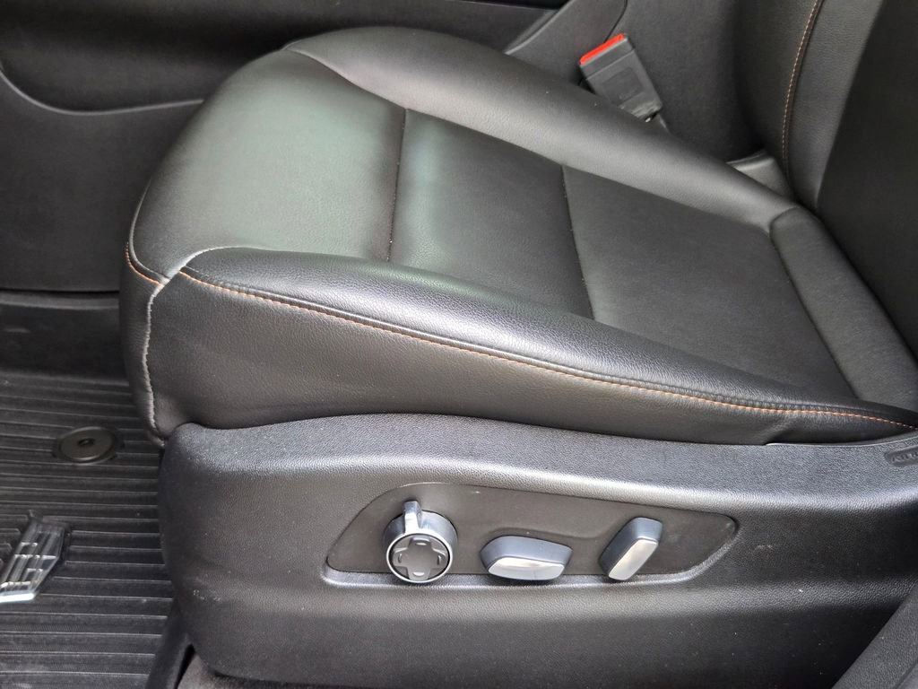 Used 2019 Cadillac XT4 Sport w/ Driver Assist Package image 25