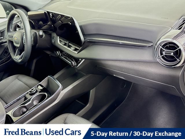 Used 2026 Chevrolet Equinox LT AWD/4WD image 36