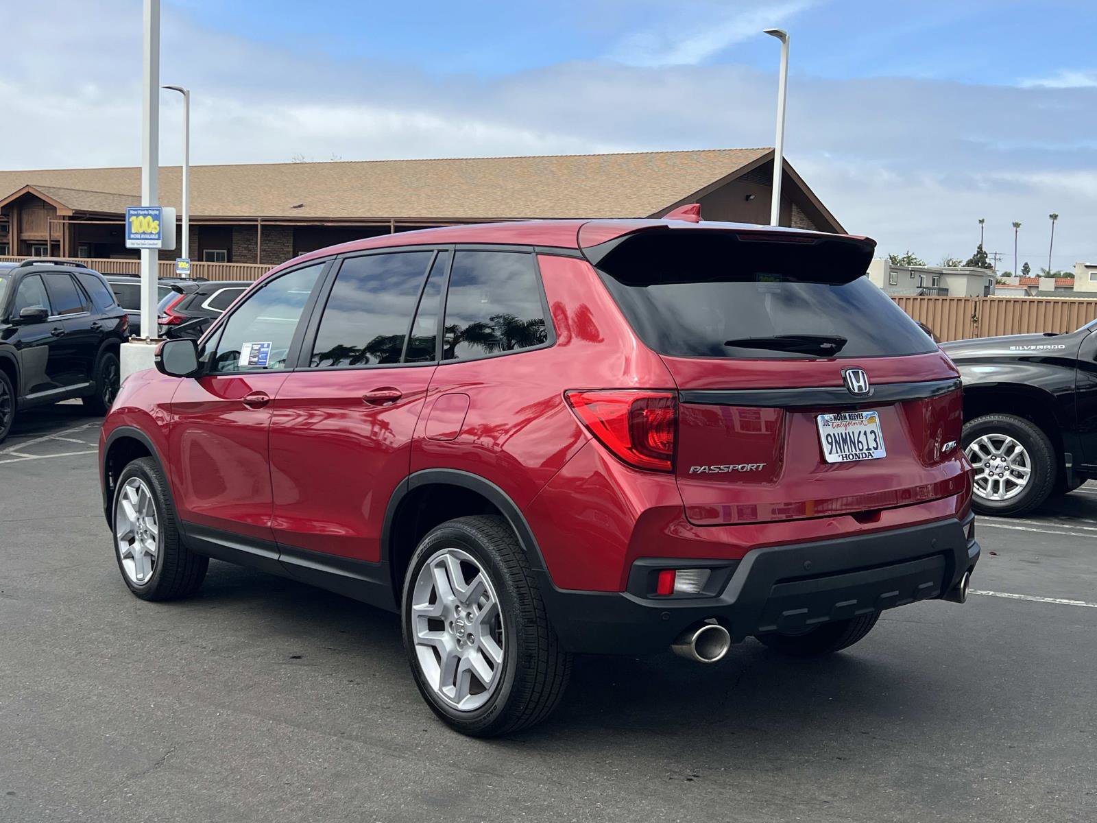Certified 2024 Honda Passport EX-L image 3