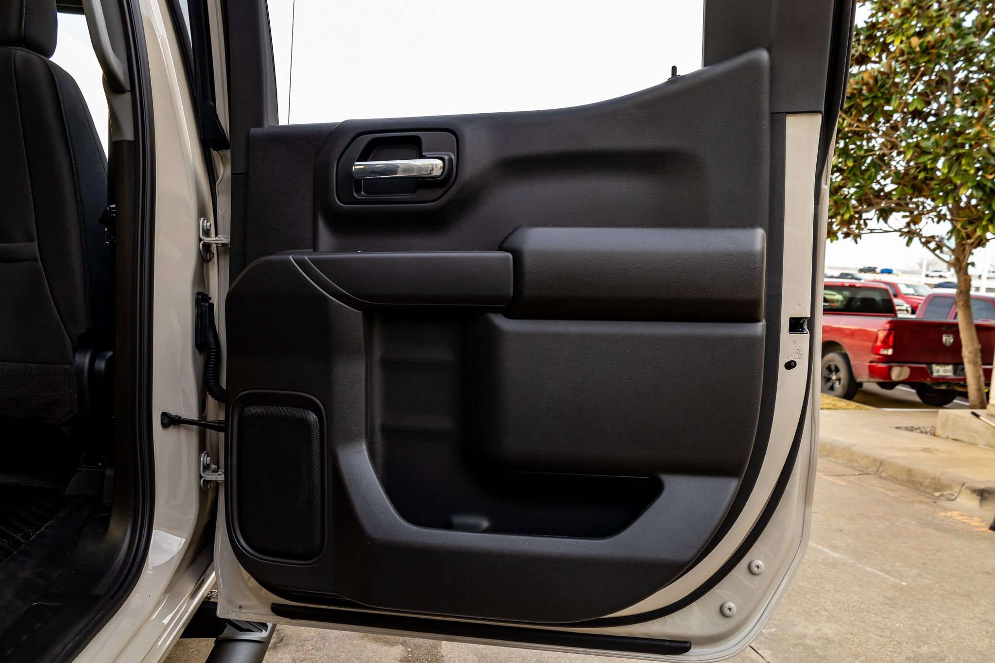 Used 2026 Chevrolet Silverado 1500 Custom Trail Boss image 39