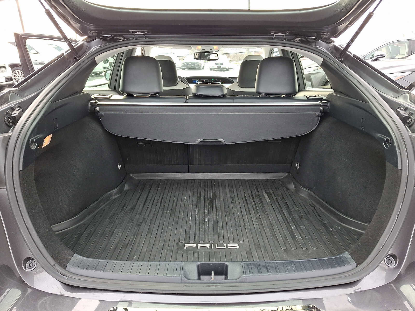 Used 2016 Toyota Prius Four image 27