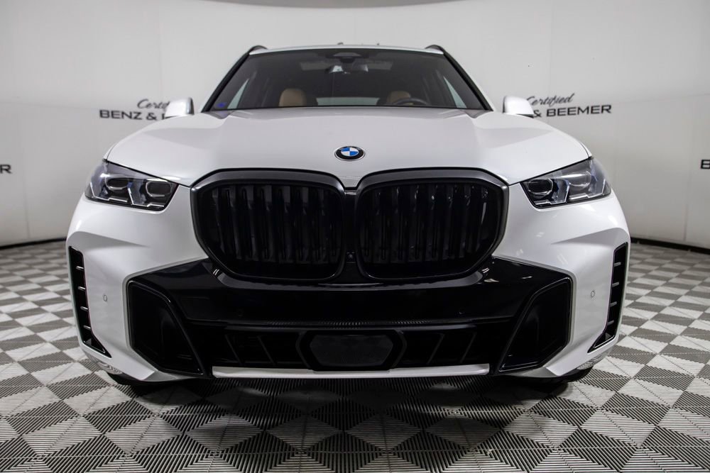 Used 2026 BMW X5 xDrive40i w/ M Sport Package image 7