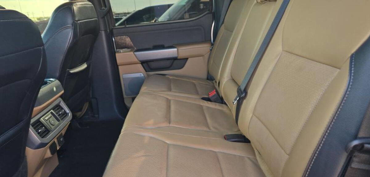 Used 2024 Ford F350 Lariat w/ Lariat Ultimate Package AWD/4WD image 8