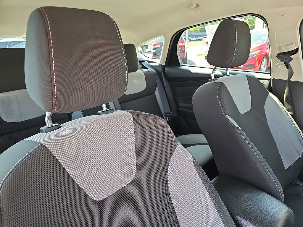 Used 2012 Ford Focus SE image 50