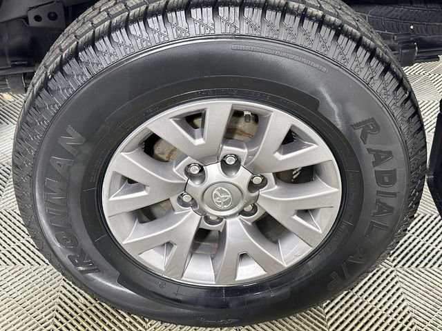 Used 2019 Toyota Tacoma SR5 RWD image 34