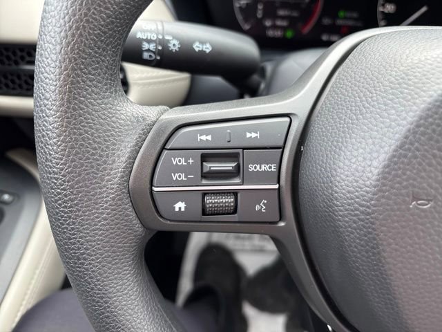 Used 2025 Honda HR-V LX image 13