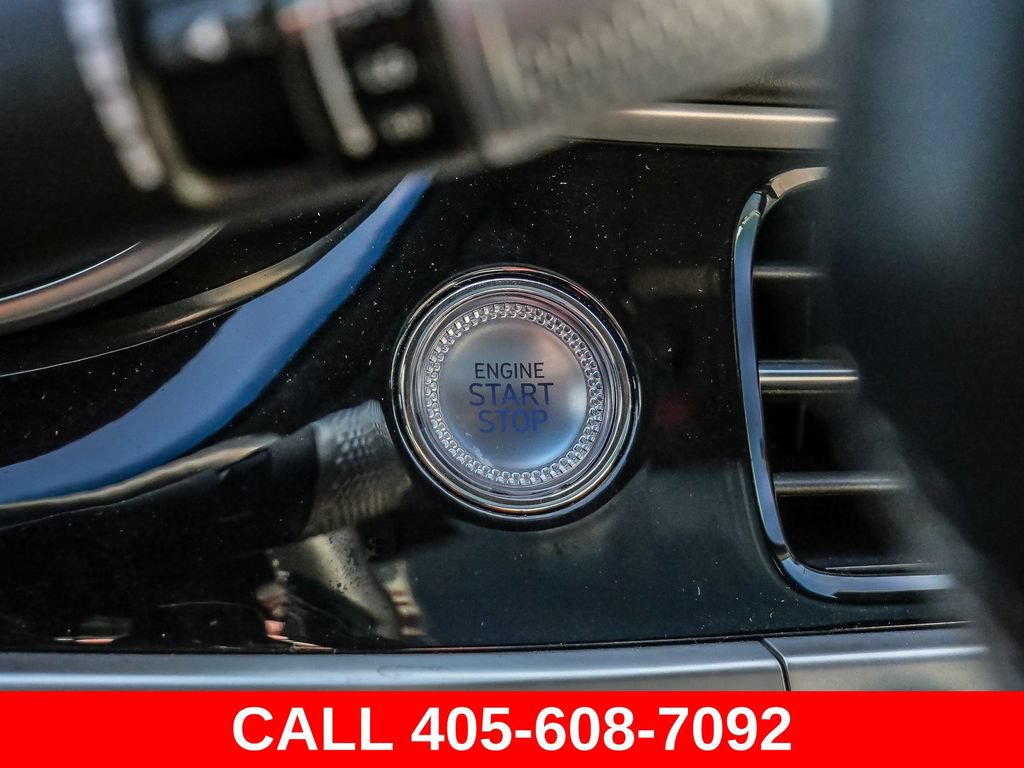 Used 2024 Genesis G70 3.3T Advanced RWD image 36
