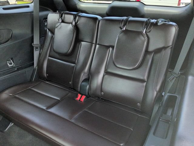 Used 2025 Ford Explorer Platinum RWD image 16
