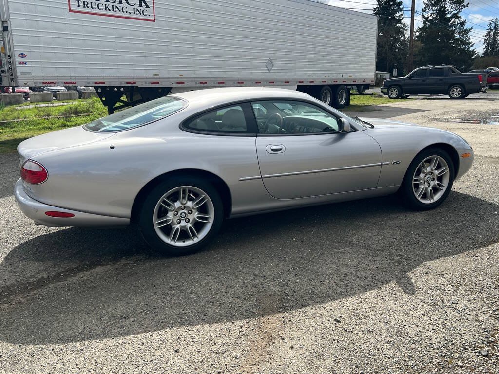 Used 2001 Jaguar XK8 Coupe RWD image 41
