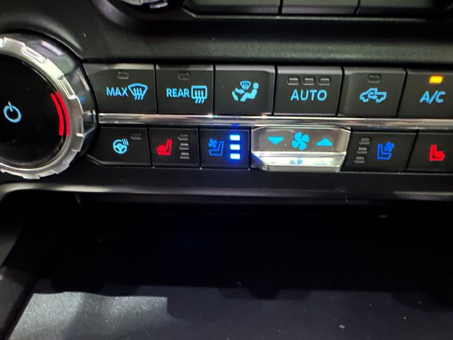 New 2027 Ford F350 Lariat w/ Lariat Ultimate Package AWD/4WD image 17