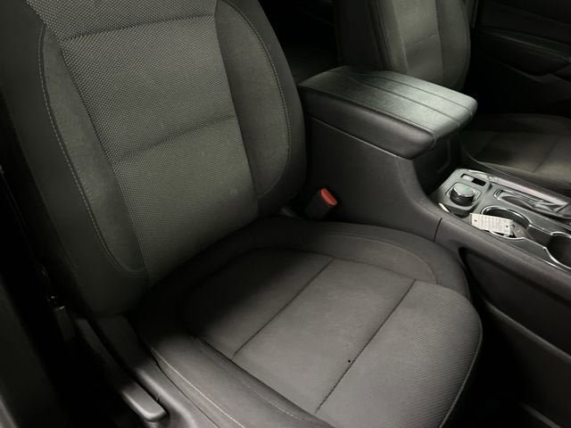 Certified 2023 Chevrolet Traverse LT FWD image 27