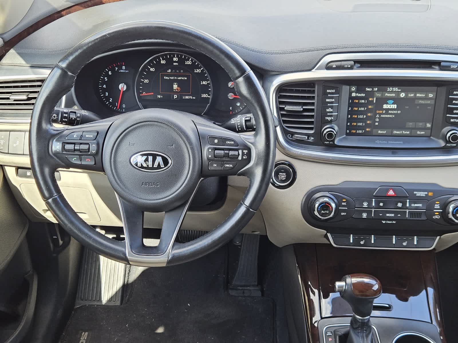 Used 2017 Kia Sorento EX FWD image 25
