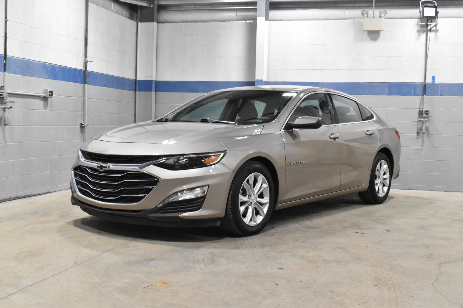 Used 2023 Chevrolet Malibu LT w/ Driver Confidence Package FWD image 7