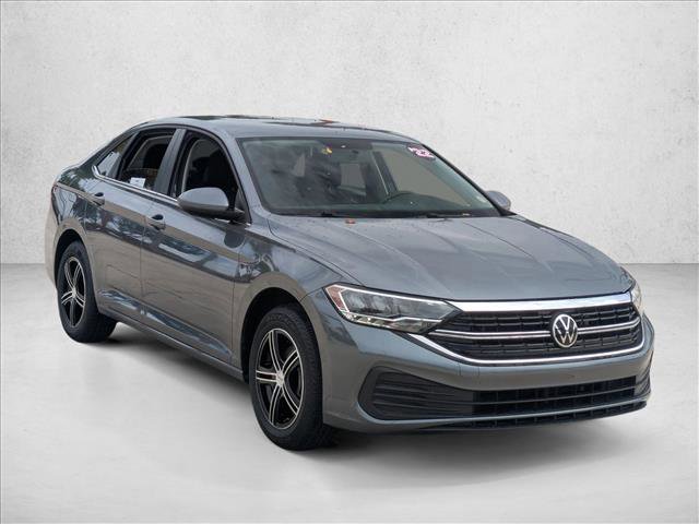 Used 2022 Volkswagen Jetta S image 3