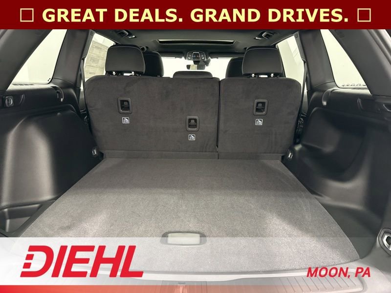 New 2025 Jeep Grand Cherokee Laredo X AWD/4WD image 9